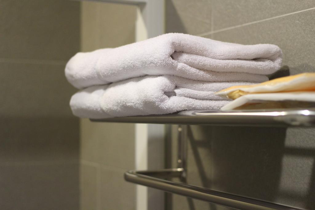 Home Full Hotel Цзиньчэн Экстерьер фото