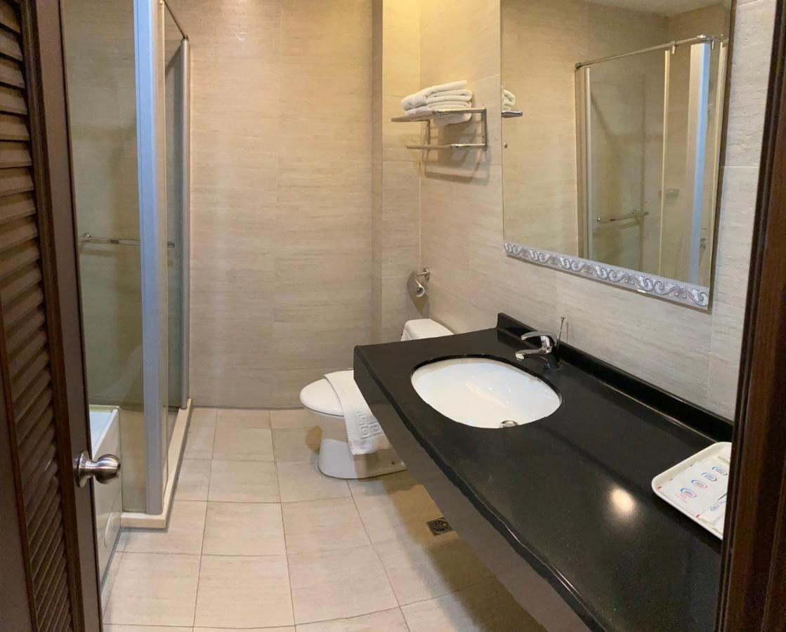 Home Full Hotel Цзиньчэн Экстерьер фото